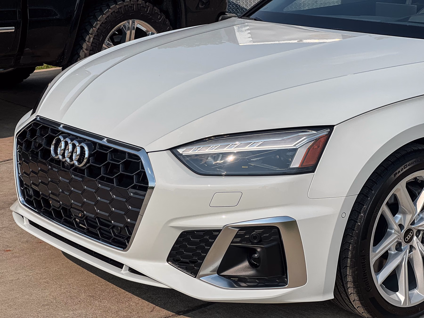 White Audi paint and front bodywork, supplied by Shine Theory
